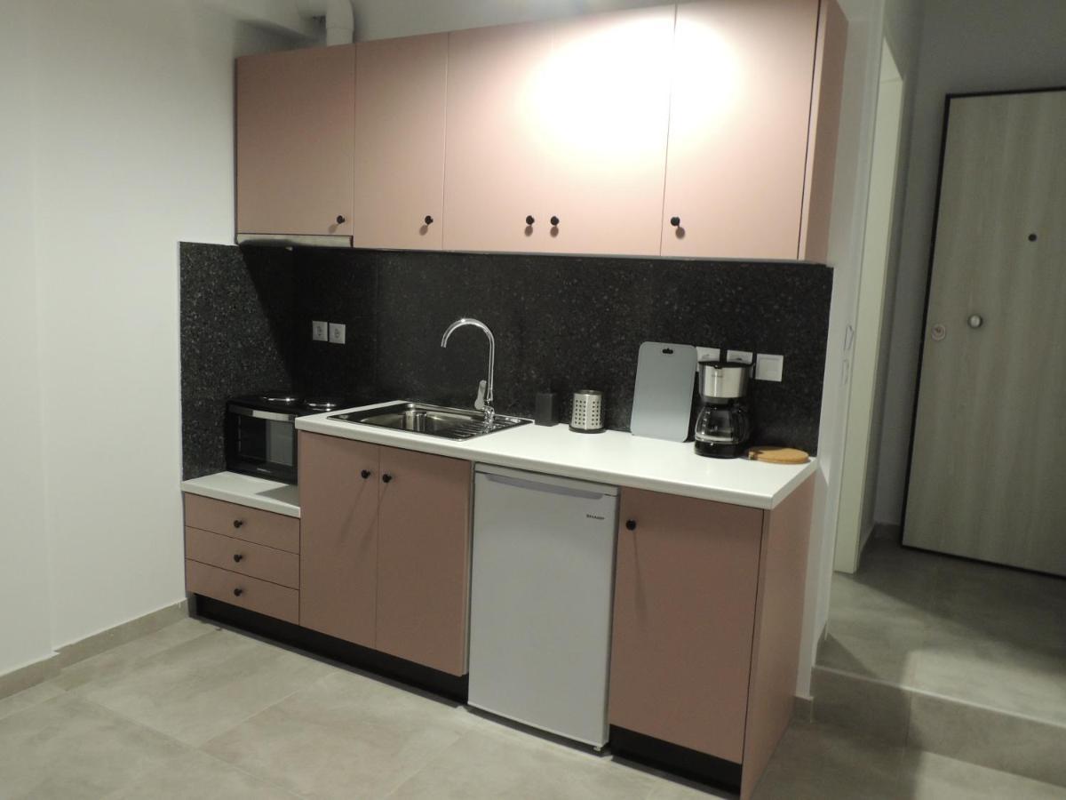 Owls Nest Apartment Athena Bagian luar foto