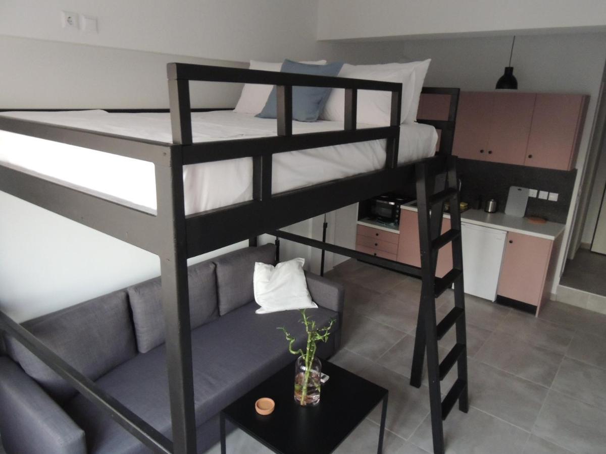Owls Nest Apartment Athena Bagian luar foto
